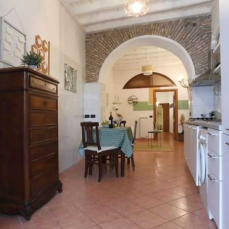 Locanda Cappellari - Campo De' Fiori Рим Екстер'єр фото