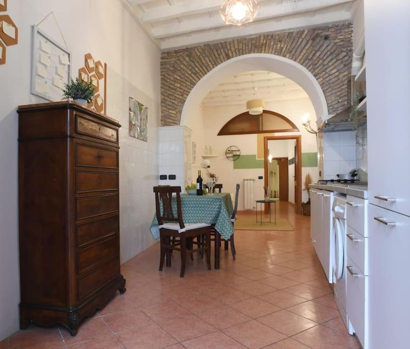 Locanda Cappellari - Campo De' Fiori Рим Екстер'єр фото