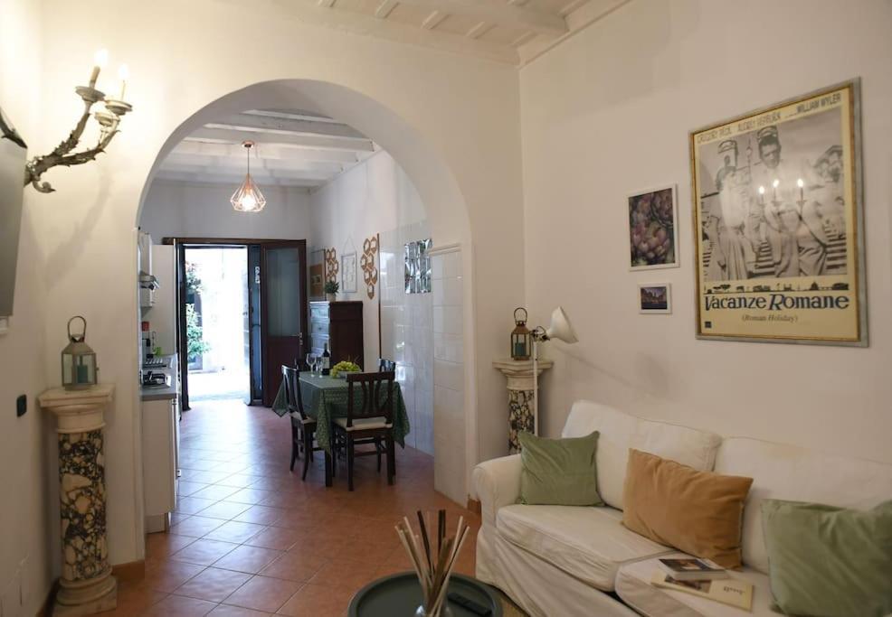Locanda Cappellari - Campo De' Fiori Рим Екстер'єр фото