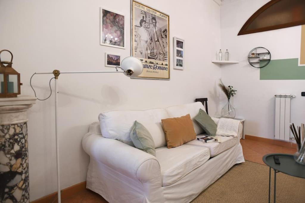 Locanda Cappellari - Campo De' Fiori Рим Екстер'єр фото